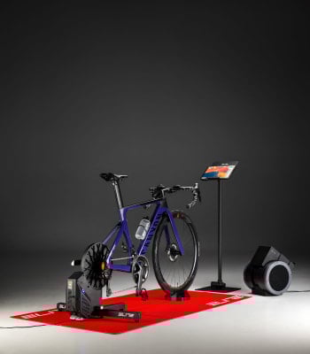 Elite Rivo mit Zwift Cog und Click Direct Drive Trainer Elite Rivo mit Zwift Cog und Click Direct Drive Trainer