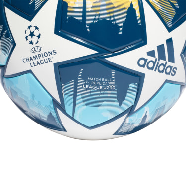 UCL St. Petersburg Junior League 290 Fußball