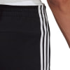 adidas Essentials Slim 3-Streifen Shorts