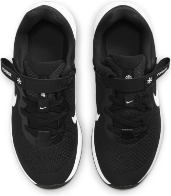 Nike Revolution 6 Flyease