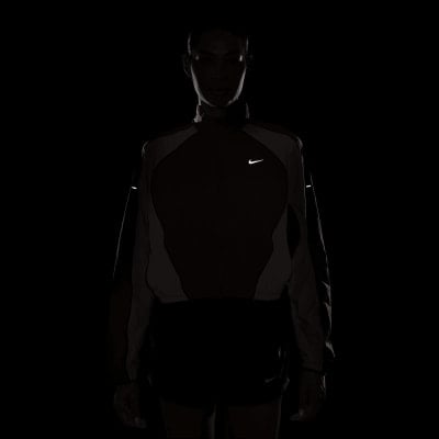 Nike Swift UV Repel Laufjacke