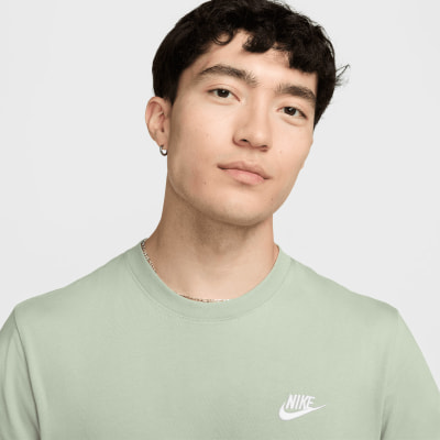 Nike Sportswear Club férfi póló