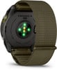 Die Rückseite der Garmin Enduro 4 Smartwatch mit Solarladung.