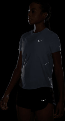 Nike Swift Dri-FIT Laufshirt