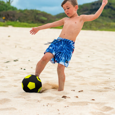 NEOPREN Fussball Size: 5