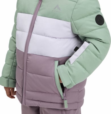 Kinderjacke von McKinley mit Farbblöcken und Markenlogo. Kinderjacke von McKinley mit Farbblöcken und Markenlogo.