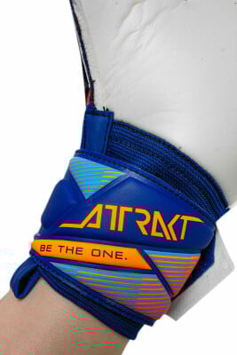 Reusch Attrakt Solid Torwarthandschuhe