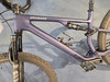 Ein Specialized Fullsuspension Mountainbike mit Fox Dämpfer und Fox Federgabel.