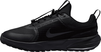 Schwarzer Nike Shield Laufschuh mit Schnellverschluss und reflektierenden Details.