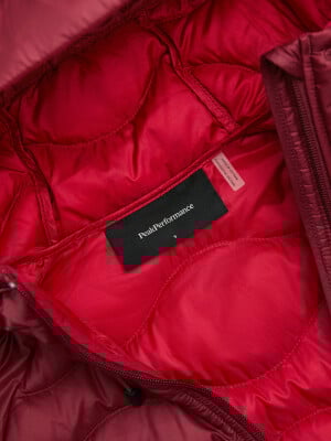 Peak Performance Helium Daunenjacke mit Kapuze