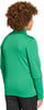 Grünes Langarmshirt mit schwarzer Hose, Rückansicht.