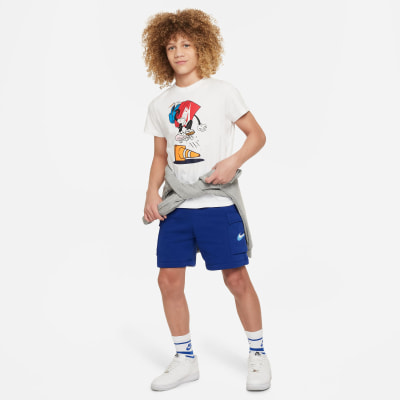 Nike Sportswear Standard Issue gyerek rövidnadrág