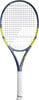 Tennisschläger mit dunkelblauem Rahmen und gelben Akzenten, weißem Griffband.