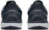 Rückansicht von dunkelblauen Laufschuhen mit weißer Sohle.
