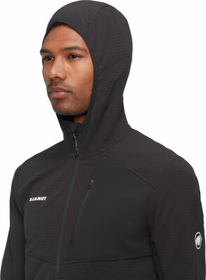 Mammut Madris Light Midlayer mit Kapuze Mammut Madris Light Midlayer mit Kapuze