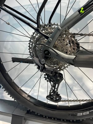 Detail des Shimano Deore Fahrradschaltwerks mit Kassette. Detail des Shimano Deore Fahrradschaltwerks mit Kassette.