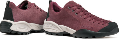 Damen-Wanderschuhe von Scarpa in Weinrot mit robuster Sohle. Damen-Wanderschuhe von Scarpa in Weinrot mit robuster Sohle.