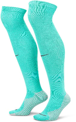 Zwei lange, türkisfarbene Nike-Fußballsocken mit schwarzem Logo und gestreifter Ferse.