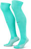 Zwei lange, türkisfarbene Nike-Fußballsocken mit schwarzem Logo und gestreifter Ferse.
