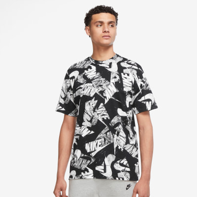 Nike Sportswear Sport Essentials+ T-Shirt