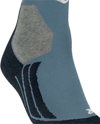 Blauer Socken mit grauem und dunkelblauem Muster und weißem Logo. Blauer Socken mit grauem und dunkelblauem Muster und weißem Logo.