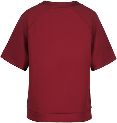 Dunkelrotes Kurzarmshirt mit Raglanärmeln. Dunkelrotes Kurzarmshirt mit Raglanärmeln.