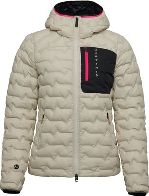 Leichte beige Daunenjacke mit schwarzer Tasche und pinkem Reißverschluss.