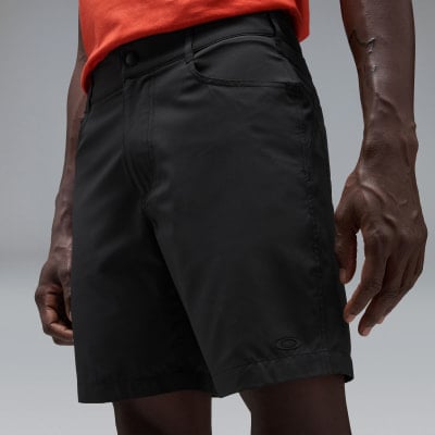 Oakley Baseline Hybrid 18 Short Regular Fit Oakley Baseline Hybrid 18 Short Regular Fit