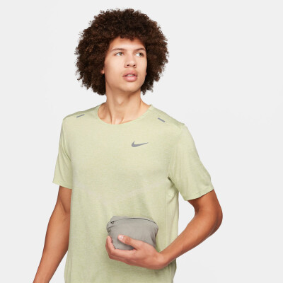Nike Windrunner Windjacke mit Kapuze
