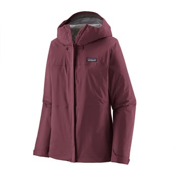 Damen-Weinrote Patagonia-Jacke mit Kapuze und Logo auf der Brust.