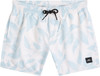 Weiße Badeshorts mit blauem Blumenmuster und schwarzer Kordel.