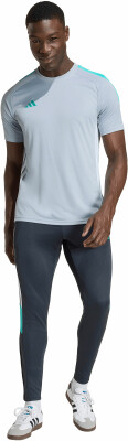 adidas TIRO26 Trainingshose adidas TIRO26 Trainingshose