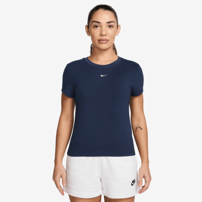 Nike Sportswear Chill Knit T-Shirt