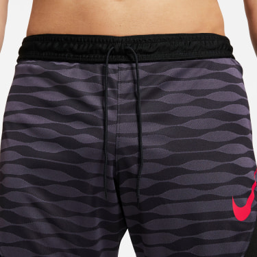 Dri-FIT Strike férfi rövidnadrág