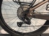 Detail der hinteren Schaltung und Kassette eines Mountainbikes.