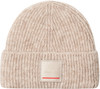 Beige Strickmütze mit FIRE+ICE Logo auf Lederpatch.
