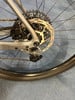 Schaltwerk und Kassette eines Mountainbikes mit Scheibenbremse.