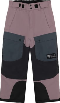 Rosa Hose mit dunkelgrauen und schwarzen Einsätzen und Taschen.