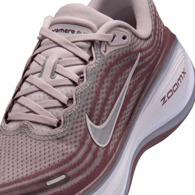 Nike Vomero Plus Laufschuhe