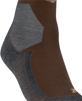Braune Socke mit grauen und beigen Mustern am Knöchel und an der Ferse.
