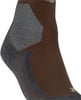 Braune Socke mit grauen und beigen Mustern am Knöchel und an der Ferse.