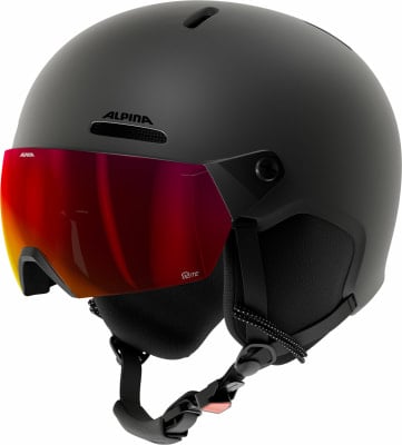 Schwarzer Alpina-Skihelm mit rotem Visier und verstellbaren Riemen. Schwarzer Alpina-Skihelm mit rotem Visier und verstellbaren Riemen.
