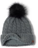 Graue Strickmütze mit schwarzem Bommel und Lederdetail.