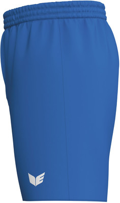 Blaue Shorts mit weißem Logo auf dem linken Bein.