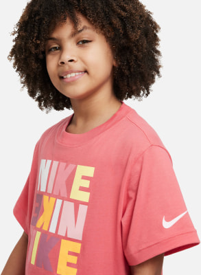 Nike Sportswear volnočasové tričko