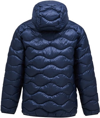 Rückansicht einer dunkelblauen Daunenjacke mit Kapuze und wellenförmiger Steppung.