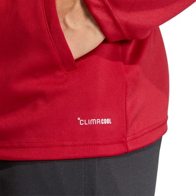 Rote Jacke mit Climacool-Technologie und Tasche. Rote Jacke mit Climacool-Technologie und Tasche.