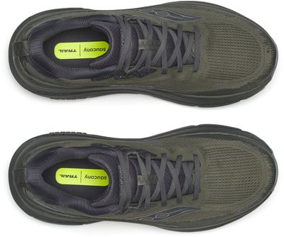 Zwei Paar dunkelgrüne Saucony Trail Laufschuhe aus der Vogelperspektive. Zwei Paar dunkelgrüne Saucony Trail Laufschuhe aus der Vogelperspektive.