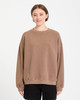 Damen-Sweatshirt in Braun mit Rundhalsausschnitt und dezentem Logo.