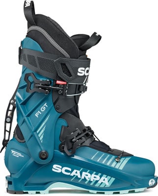 Blauer Skischuh SCARPA F1 GT mit Schnallen und RECCO-Logo. Blauer Skischuh SCARPA F1 GT mit Schnallen und RECCO-Logo.